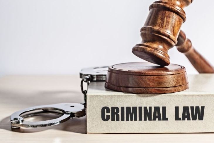 Exploring the Benefits of Hiring a Criminal Defense Attorney